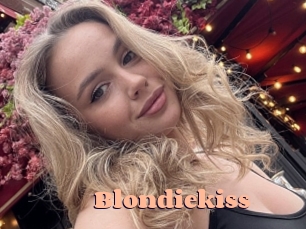 Blondiekiss