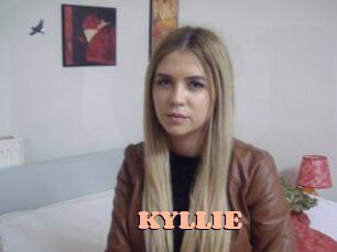 KYLLIE_