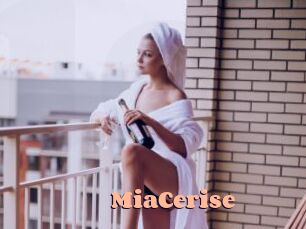 MiaCerise