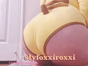 Slyfoxxiroxxi